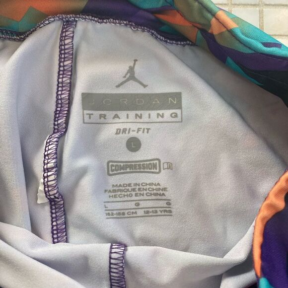 Jordan Training Multi-colored Crop Leggings - Picture 2 of 4